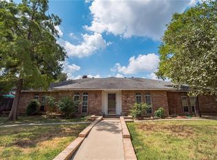 3412 Country Club Rd, Pantego, TX 76013