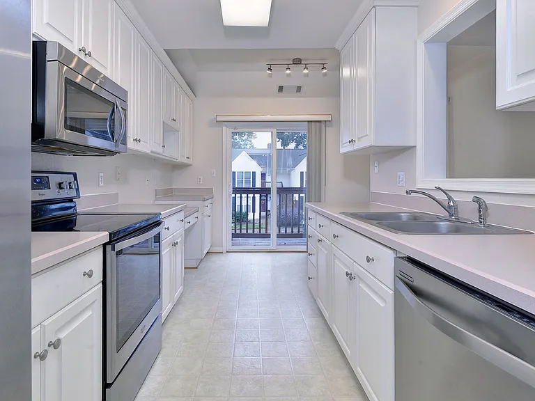 526 Ironwood Dr — Photo 7