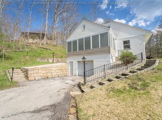 2304 Claridge Cir, South Charleston, WV 25303