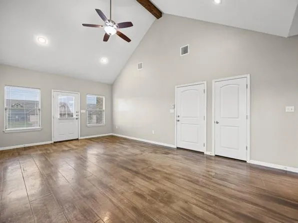 102 Stockton Family Ct #102, Jarrell, TX 76537