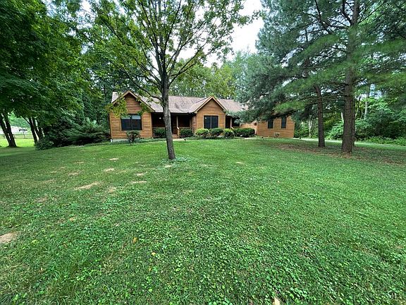 3rd image of 1701 White Birch Ln