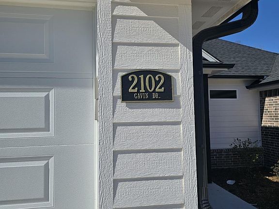 3rd image of 2102 Gavin Dr