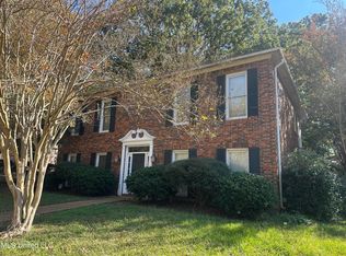 43 S Crownpointe Dr, Jackson, MS 39211