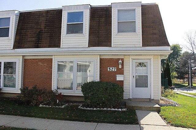 1st image of 527 Manor Cir #527
