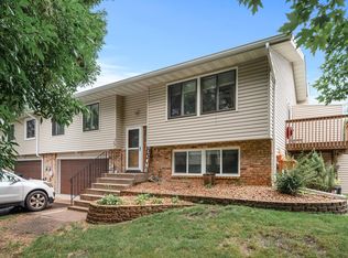 918 94th Ave NE, Blaine, MN 55434