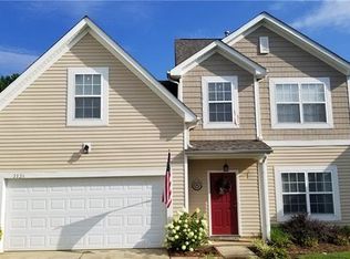 2126 Moss Creek Dr, Harrisburg, NC 28075