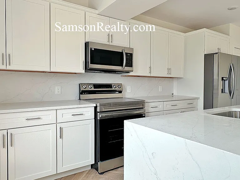 155 Gano St #402 — Photo 7