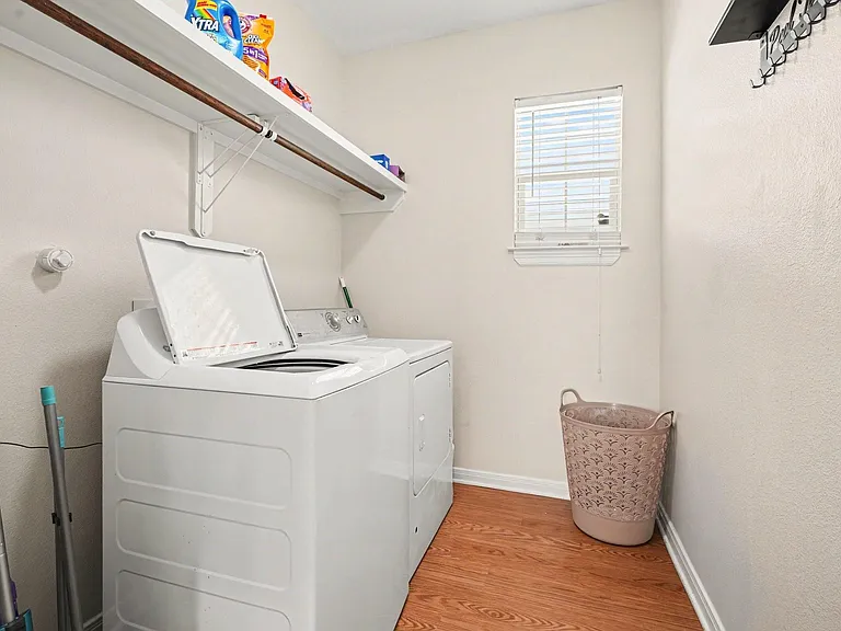 5323 Menard Ave — Photo 23