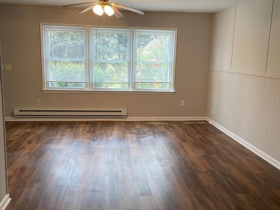 3rd image of 44 Pennant Dr