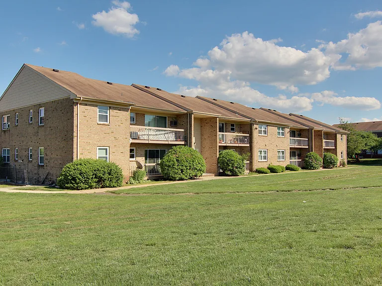 Kimberwyck Village Apartments — Photo 21