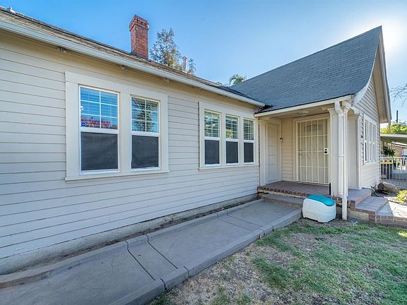 4th image of 1726 W Flora St