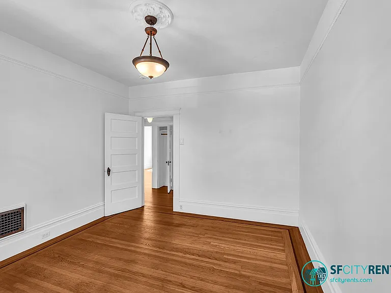 270 Eureka St — Photo 15