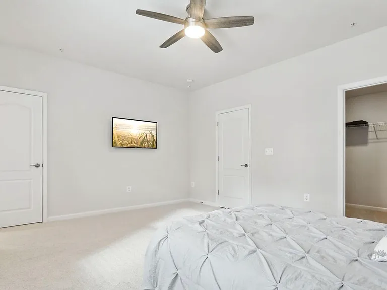 8329 Meadowood Dr — Photo 3