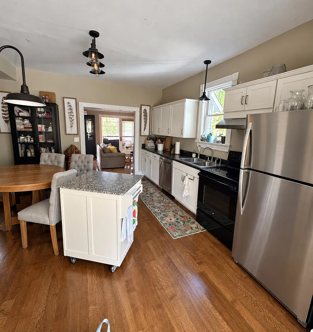 3 bed, 1630 sqft, $6,000 — Photo 3