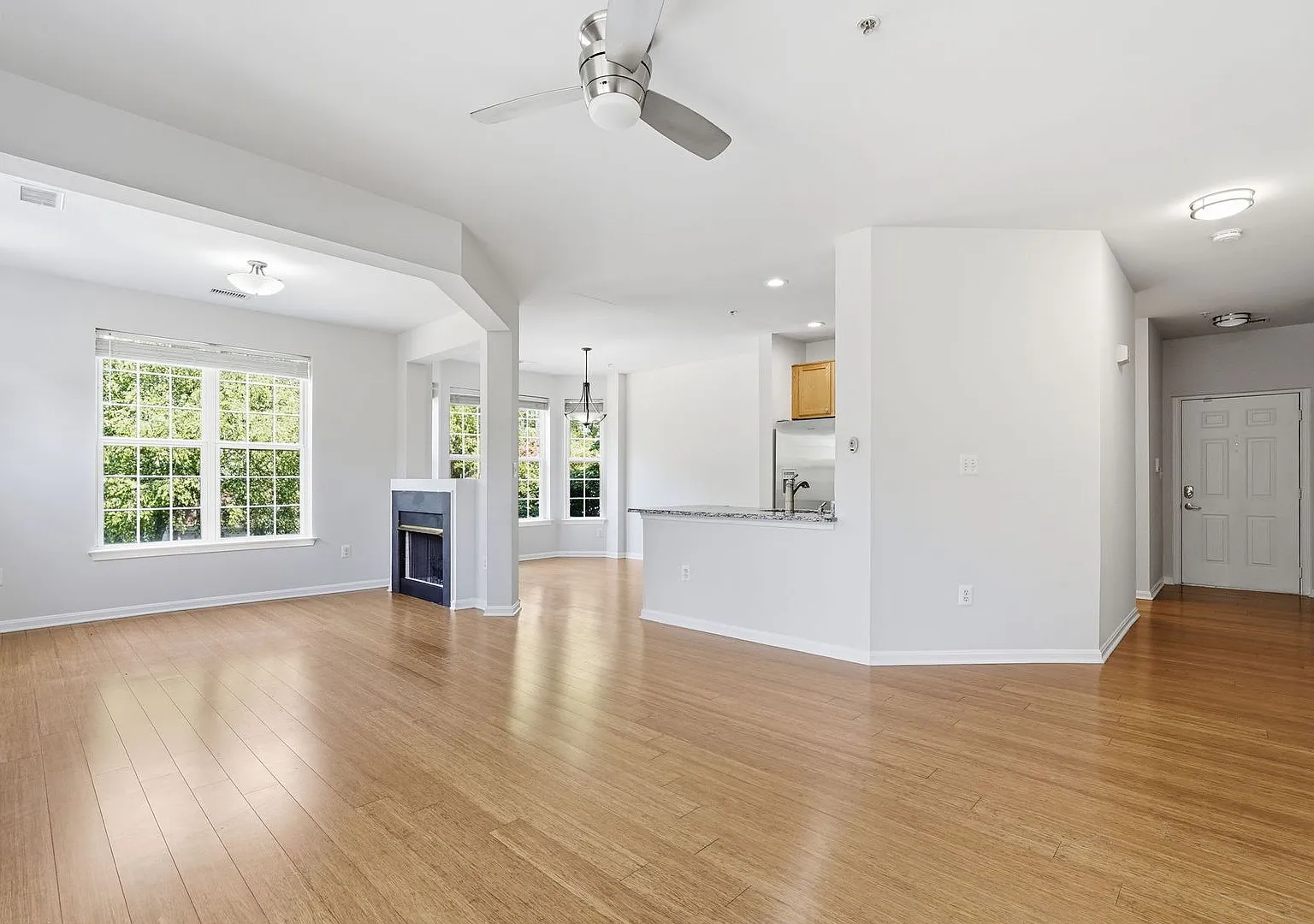 Bright 2BR/2BA with Fireplace, Balcony, Pool & Parking! — Photo 2