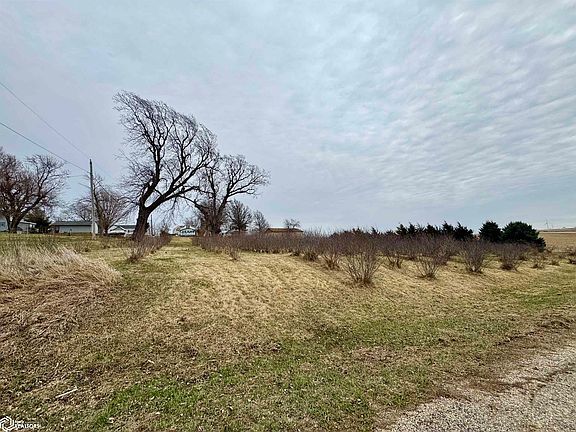 3rd image of 101 3rd St