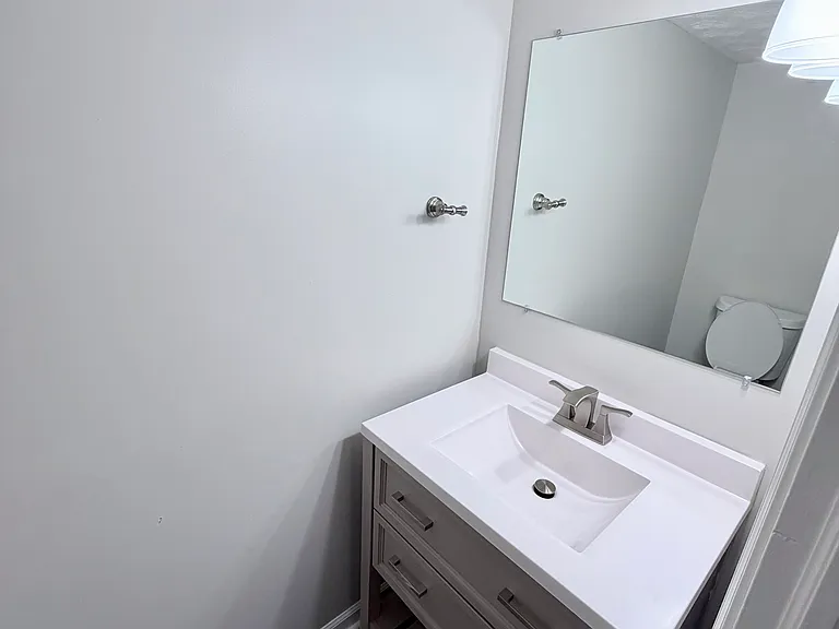 5822 Spotswood Dr #5822 — Photo 9