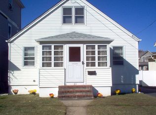 210 Broadway, Keyport, NJ 07735