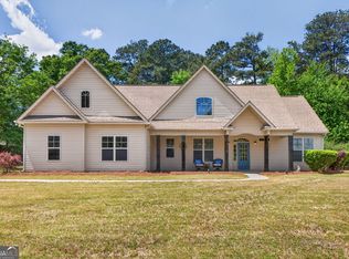 127 Lambdin Cir, Barnesville, GA 30204