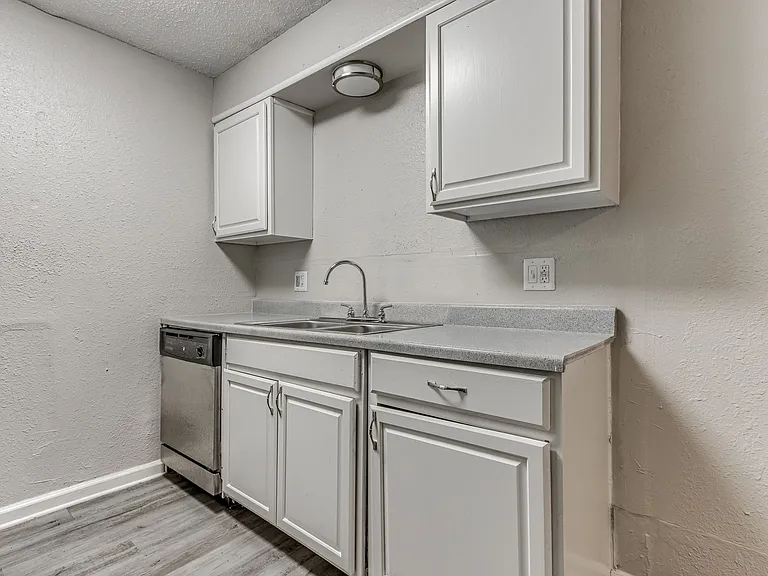 Springdale Village - Kitchen