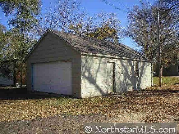 4th image of 2515 N Ferry Street