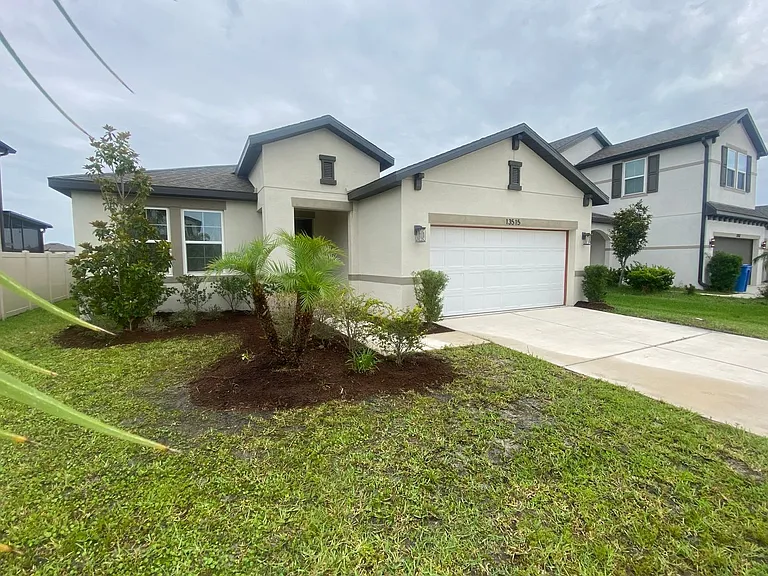 13515 Palmera Vista Dr — Photo 1
