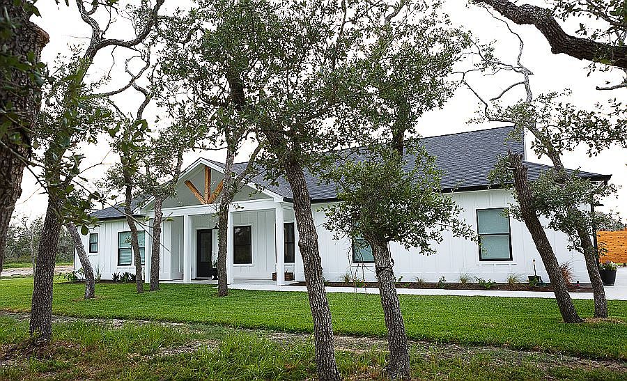 1st image of 211 Coastal Wildwood Dr