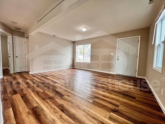 5th image of 612 E Edison Ave
