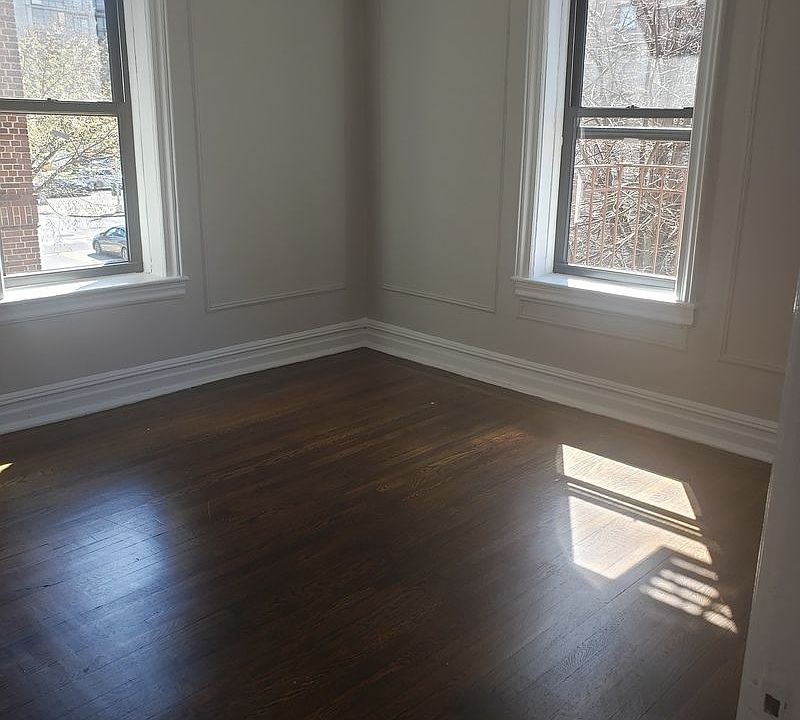 2nd image of 250 Ocean Pkwy #H2