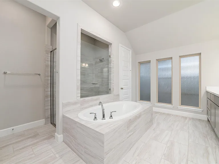 31215 Crescent Hill Dr — Photo 31