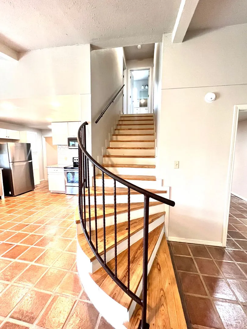 3/2 Duplex on the River — Photo 4