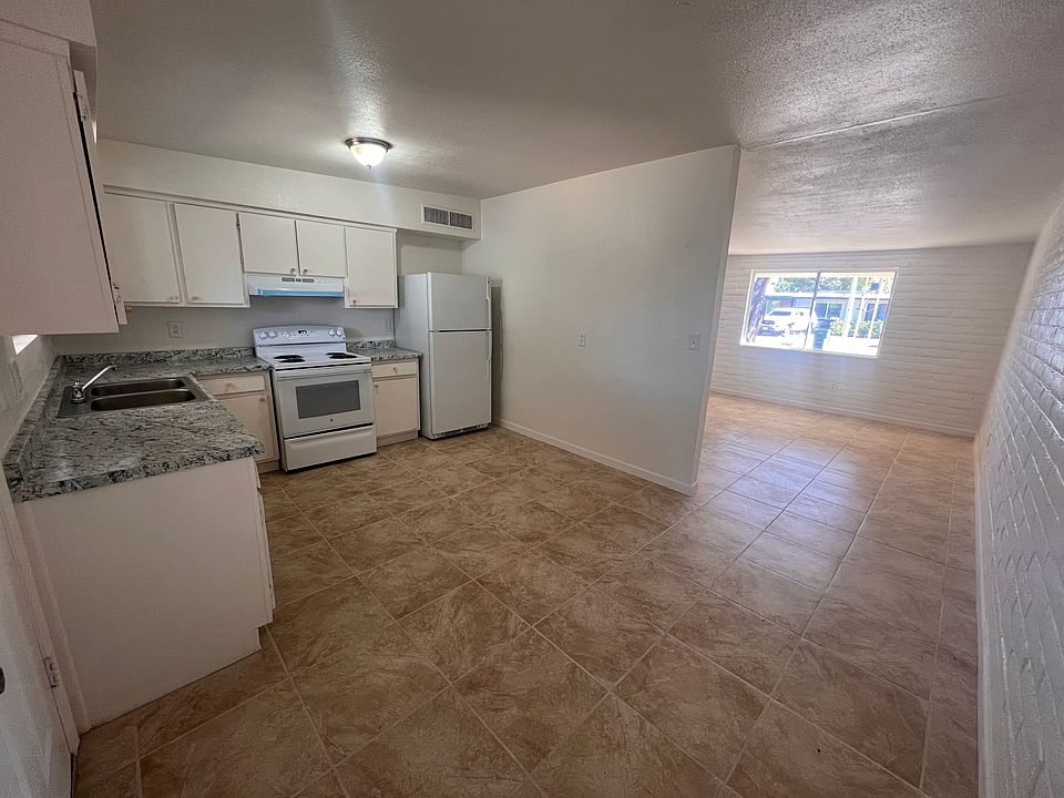 1st image of 6905 E Golf Links Cir