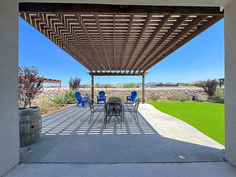 7805 Enchanted View Dr — Photo 38
