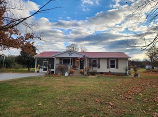 1039 Old Columbia Rd, Chapel Hill, TN 37034