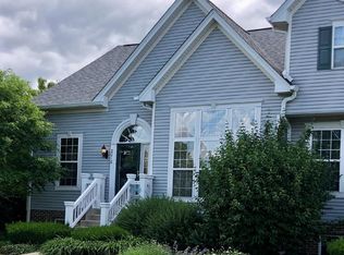 2010 Peterson Pl, Batavia, IL 60510