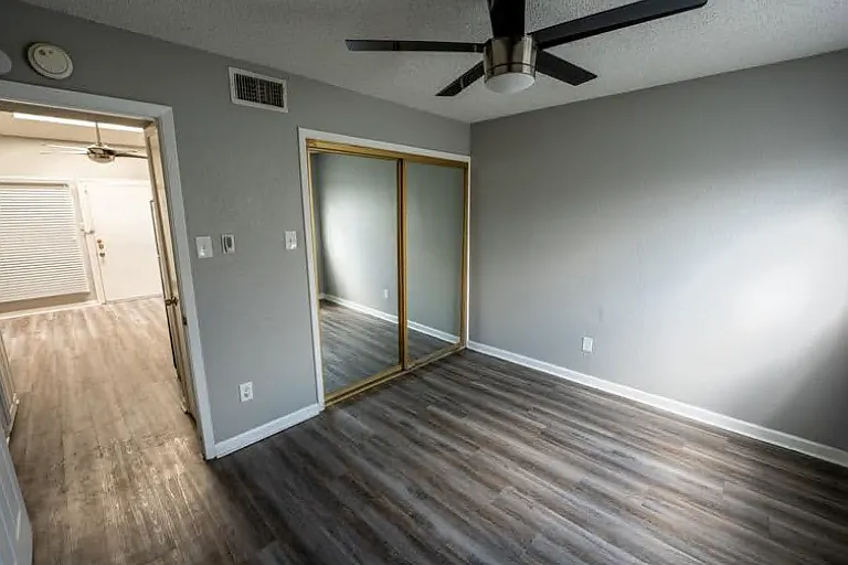 1400 Park Ave #B1 — Photo 5