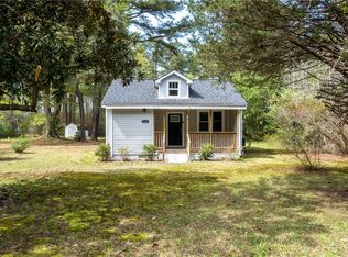 633 Fitchetts Wharf Rd, Mathews, VA 23109