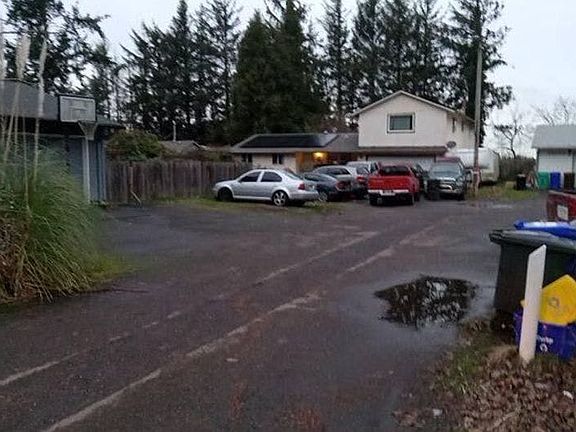 5th image of 19067 SE Caruthers St