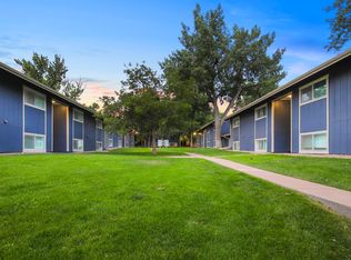 Broadridge Flats and Townhomes, Littleton, CO 80120