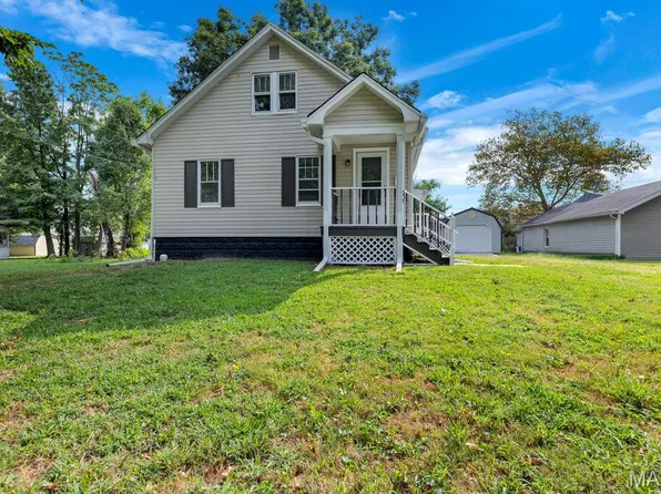 335 Spencer St, Bethalto, IL 62010