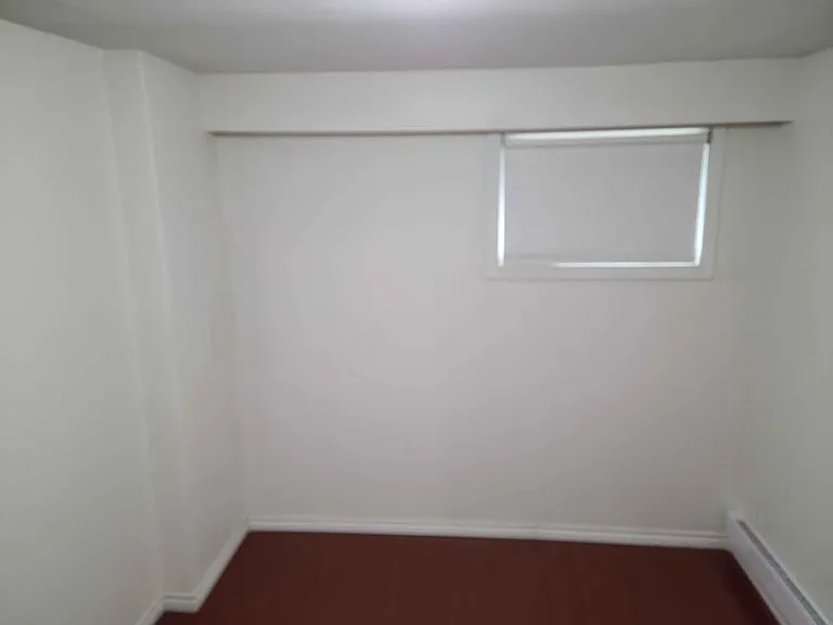 38XX Windermere St — Photo 5