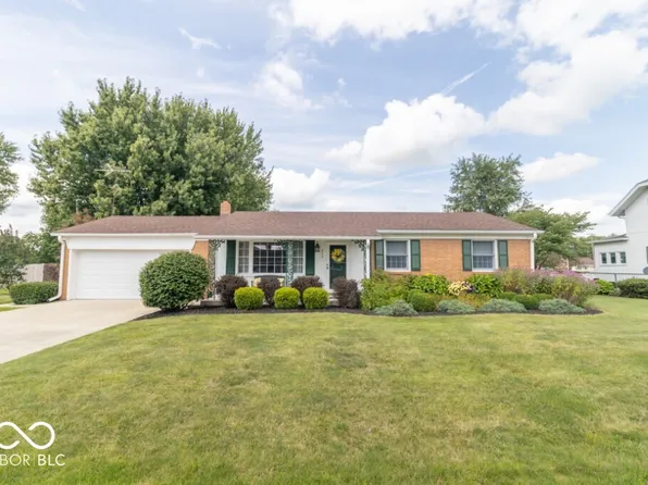 406 W Cherry St, Dunreith, IN 47337