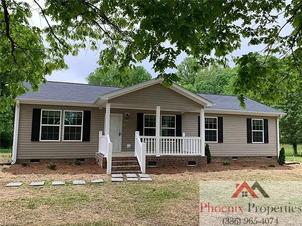 3735 Oakwood Dr, Greensboro, NC 27407