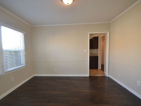5th image of 3204 W 77th St