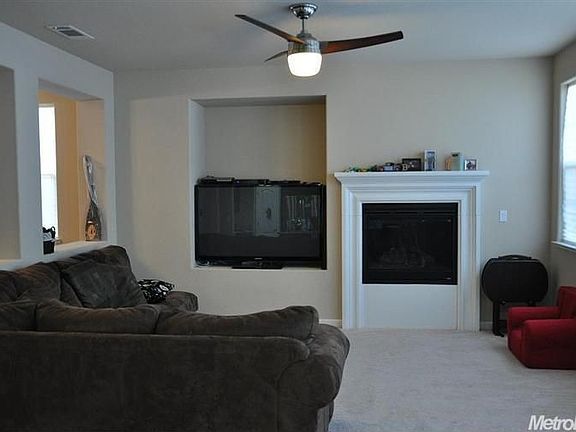 5th image of 3036 Shasta Way