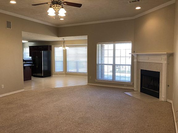 3rd image of 1107 Mallory Ct