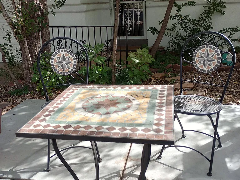 Owens St — Photo 1