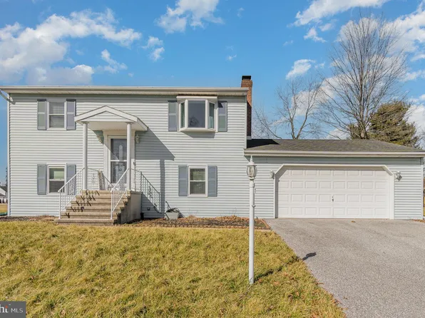 2333 Heather Rd, York, PA 17408