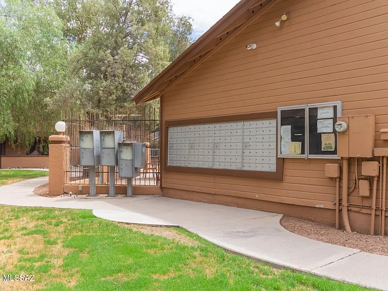 1698 W Park Wood Ln #171 — Photo 12