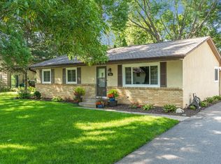 2099 Mapleview Ave, Saint Paul, MN 55109